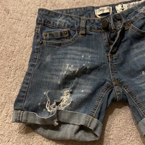 Thigh length jeans by Indigo Rein distressed Shorts junior womens size 3 / S XS - Picture 4 of 11